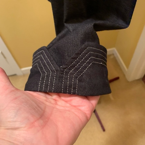 Robert Louis Wide Lapel Jean Jacket with Belt and contrasting trim - Picture 4 of 12